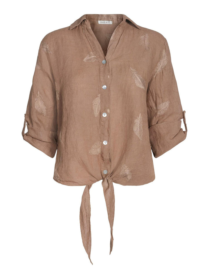 Haust Tie feather embr shirt