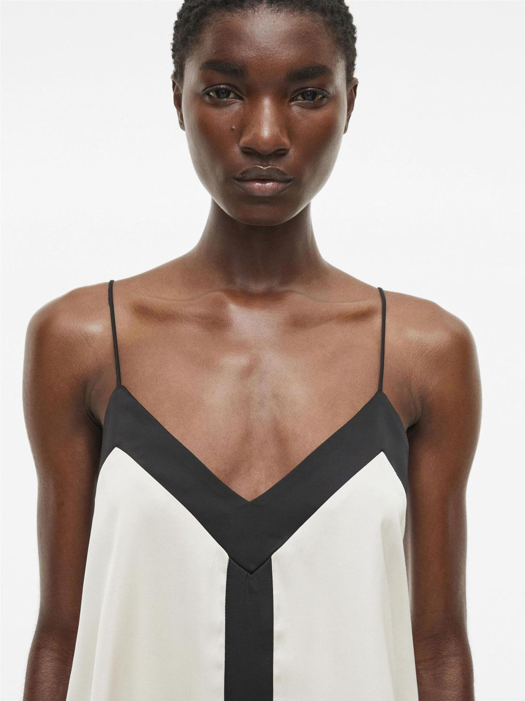 Vila Roushyra singlet