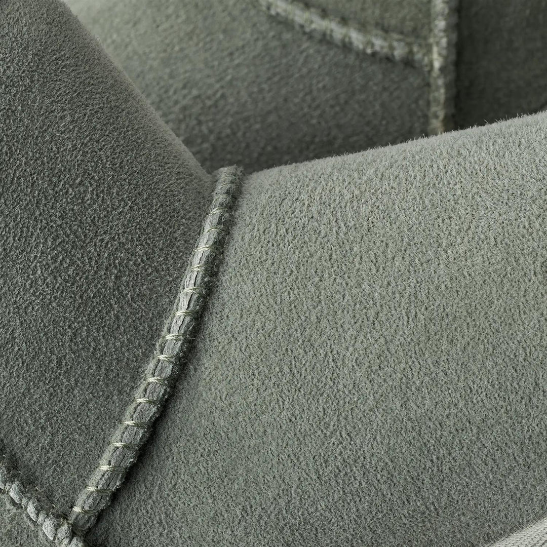 UGG CLASSIC MINI II