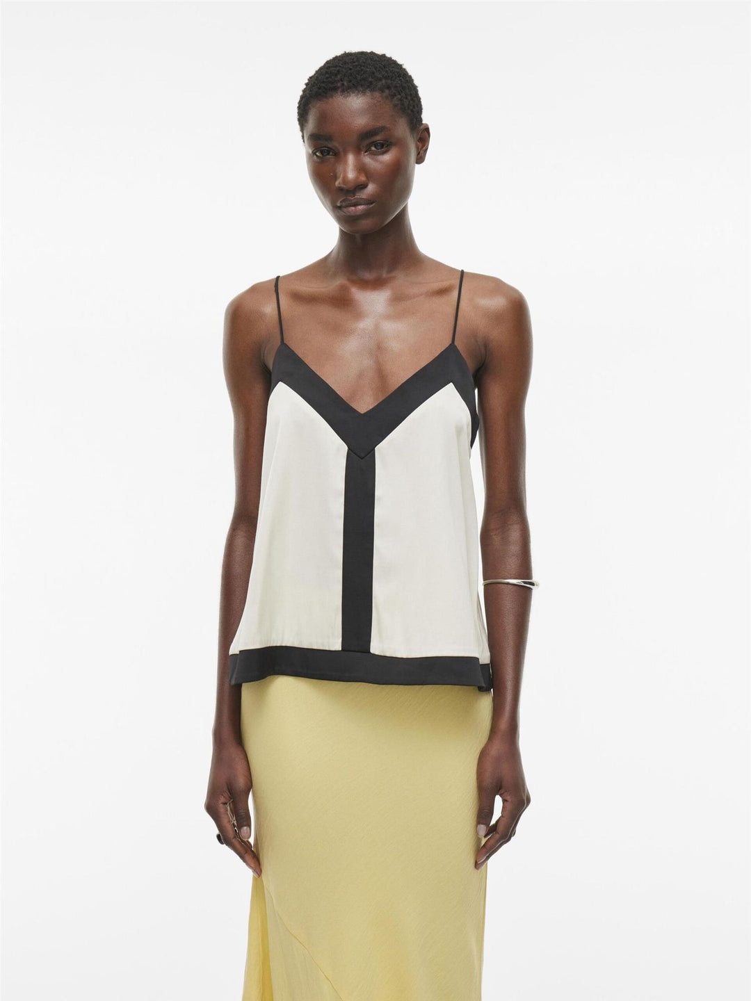 Vila Roushyra singlet