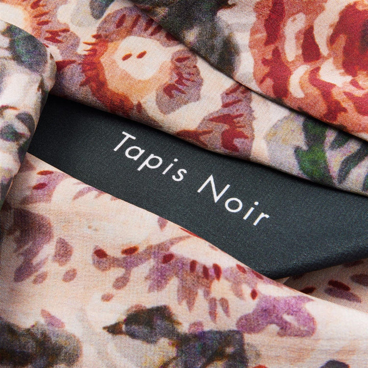 Tapis Noir Slim warm Flower Scarf
