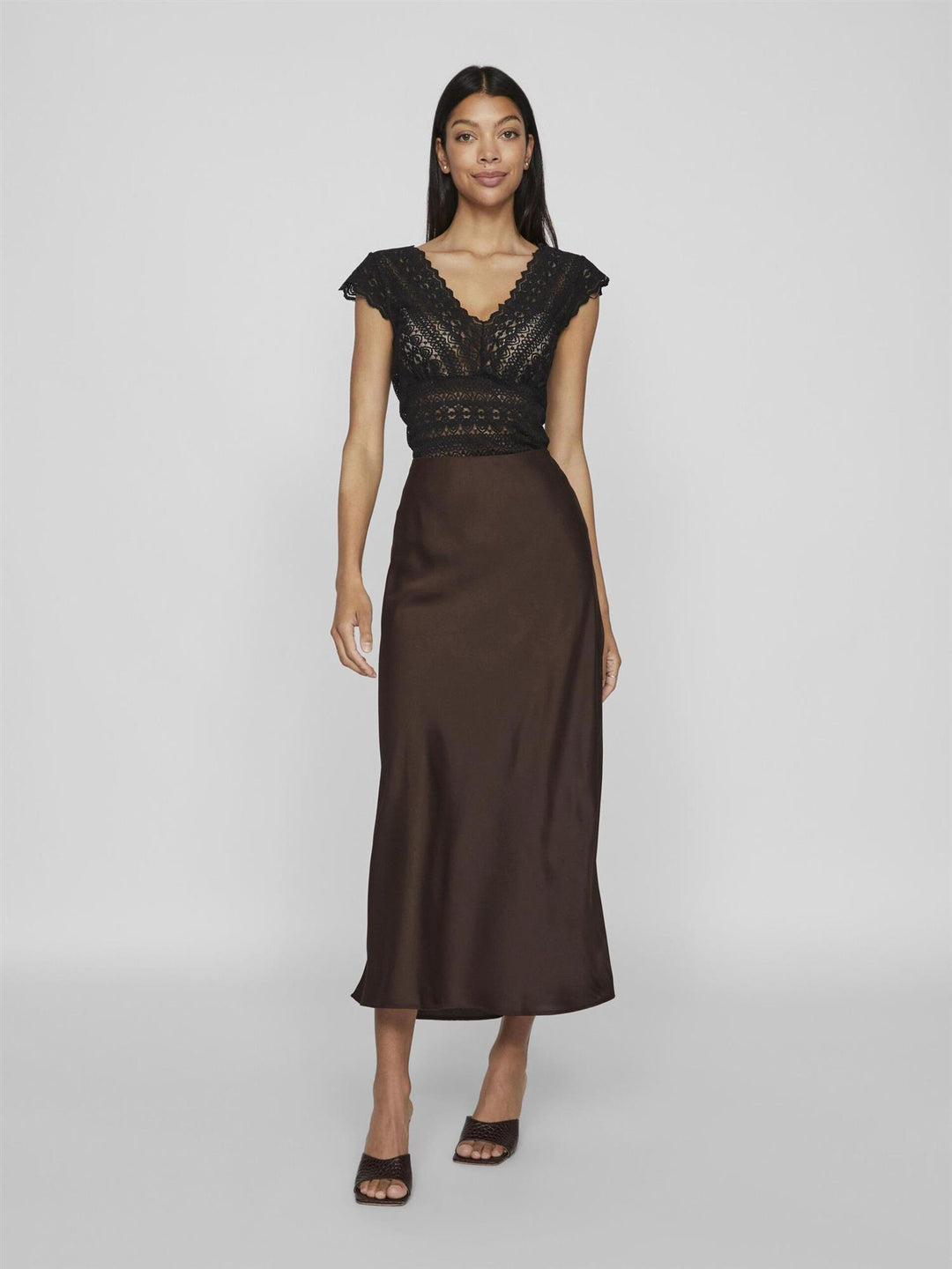Vila Ellette midi skirt