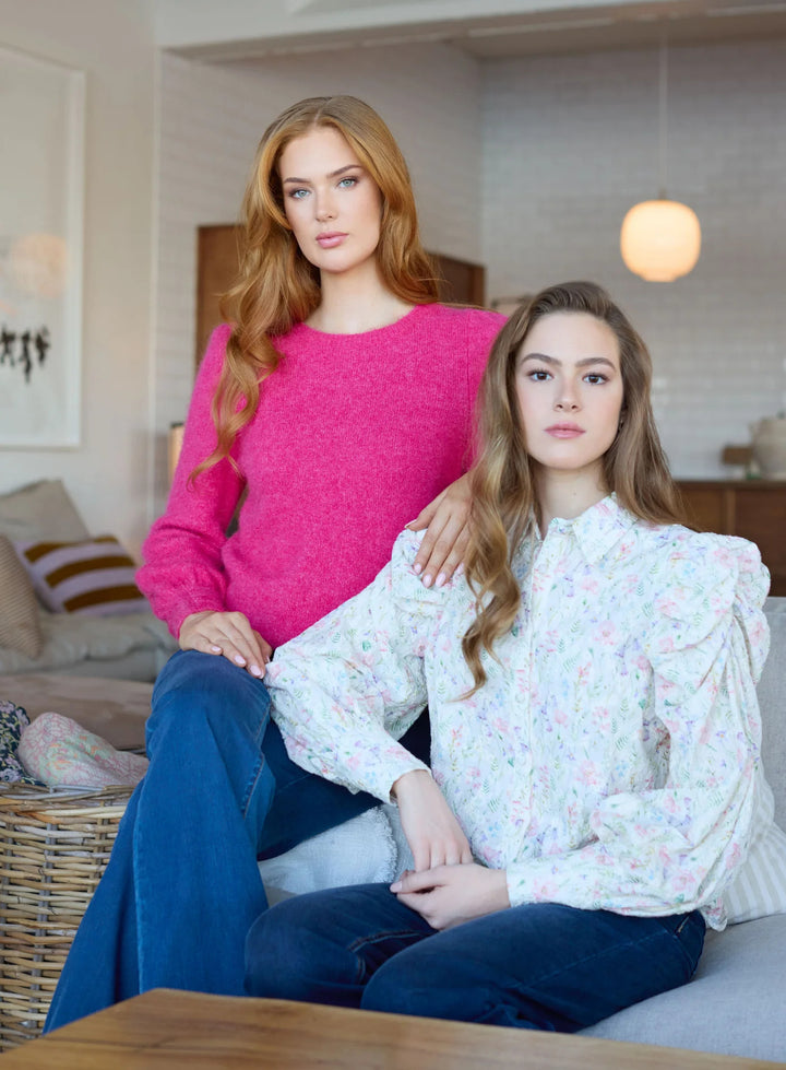 Haust Sleeve embroidery blouse