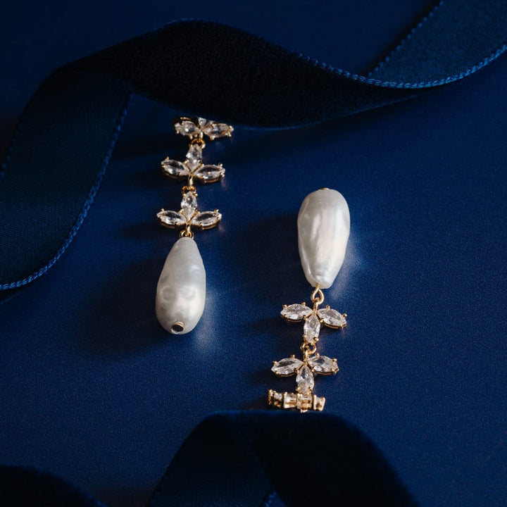 ORELIA Statement crystal &amp; pearl drop