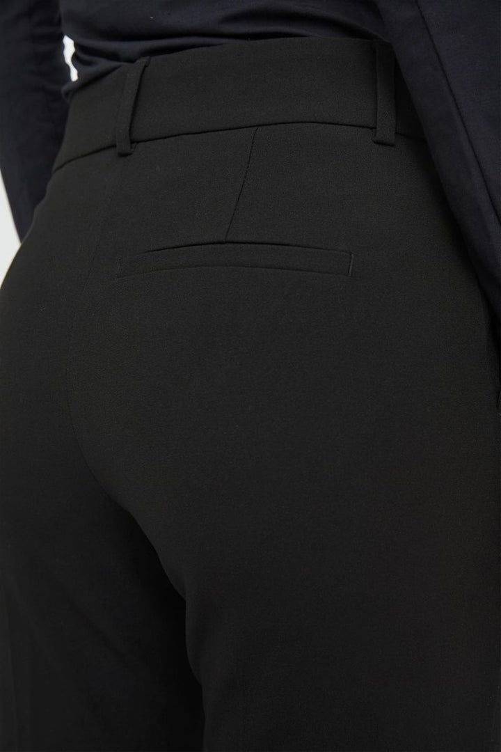 Five Units Clara Long